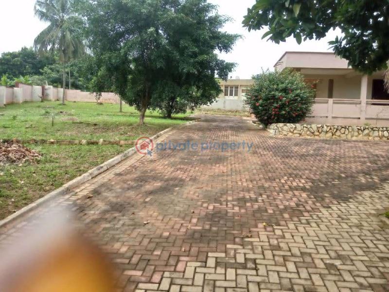 6 bedroom House For Sale Kumasi Odenehu Kwadaso Atwima Mponua Ashanti - 7