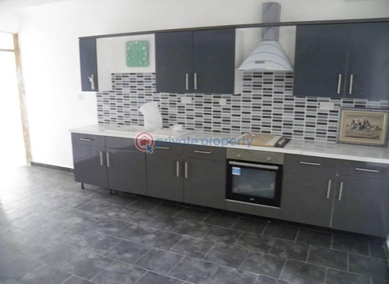 10 bedroom House For Sale Takoradi Amanful,ghana Takoradi Sekondi-Takoradi Western Region - 6