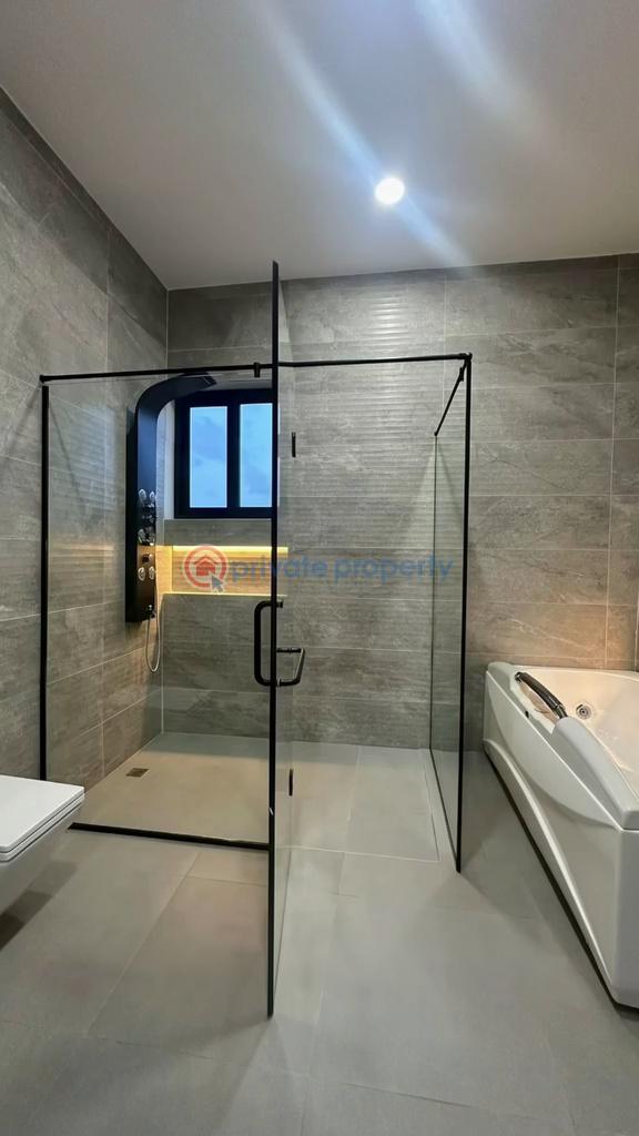 4 bedroom House For Sale Sakumono Urban Lodge Accra Metropolitan  - 3