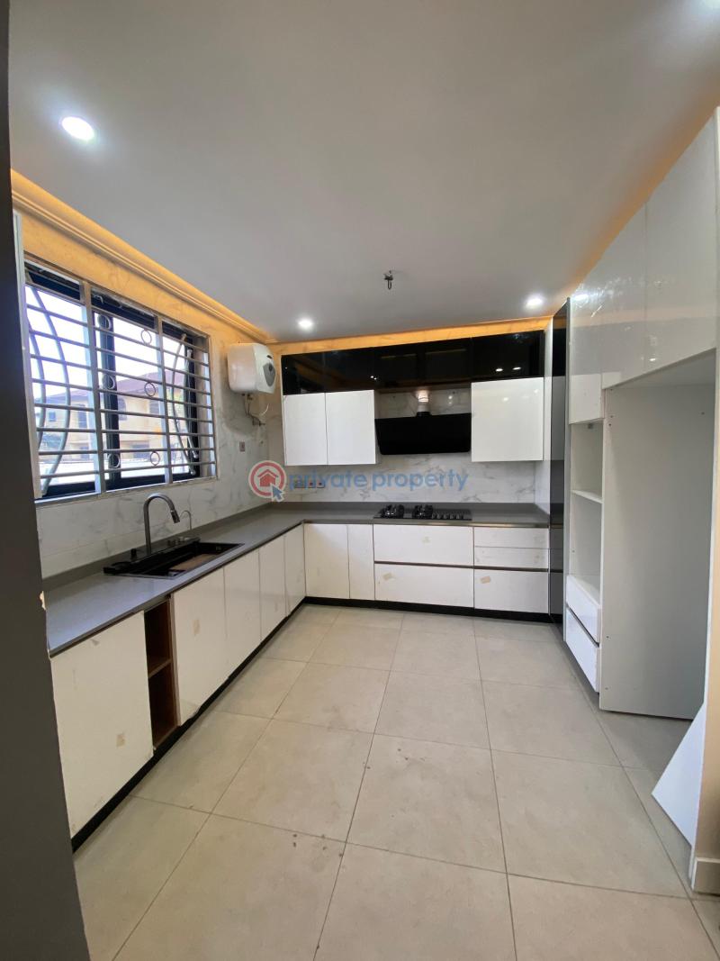 4 bedroom House For Sale Spintex Road Accra - 10
