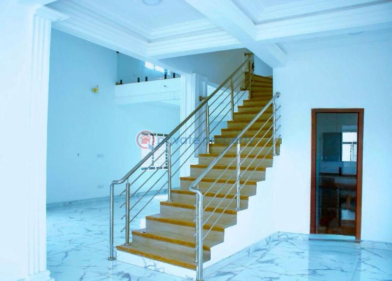 4 bedroom House For Rent Tse Addo Accra - 8