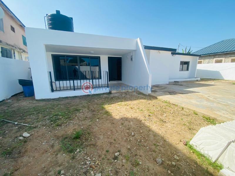 3 bedroom House For Rent Lashibi Labadi Labadi-Aborm Accra - 0
