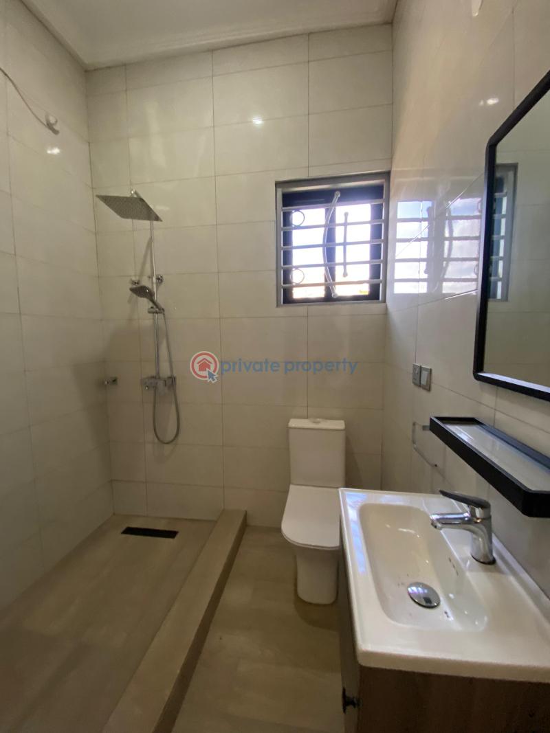 4 bedroom House For Sale Spintex Road Accra - 7