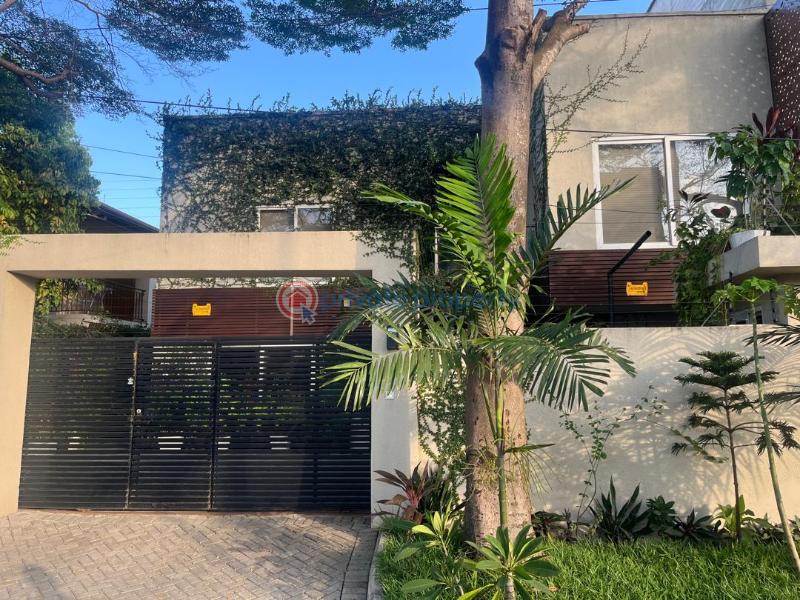 4 bedroom House For Sale Labone North Labone Accra - 1