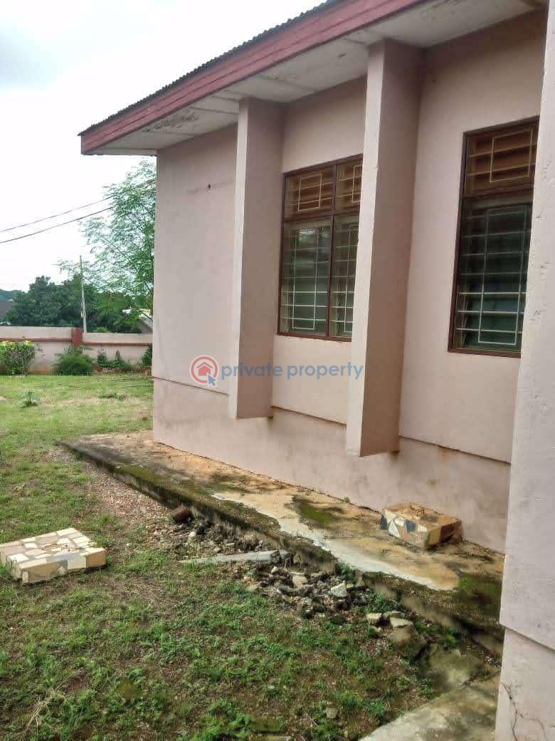 6 bedroom House For Sale Kumasi Odenehu Kwadaso Atwima Mponua Ashanti - 5