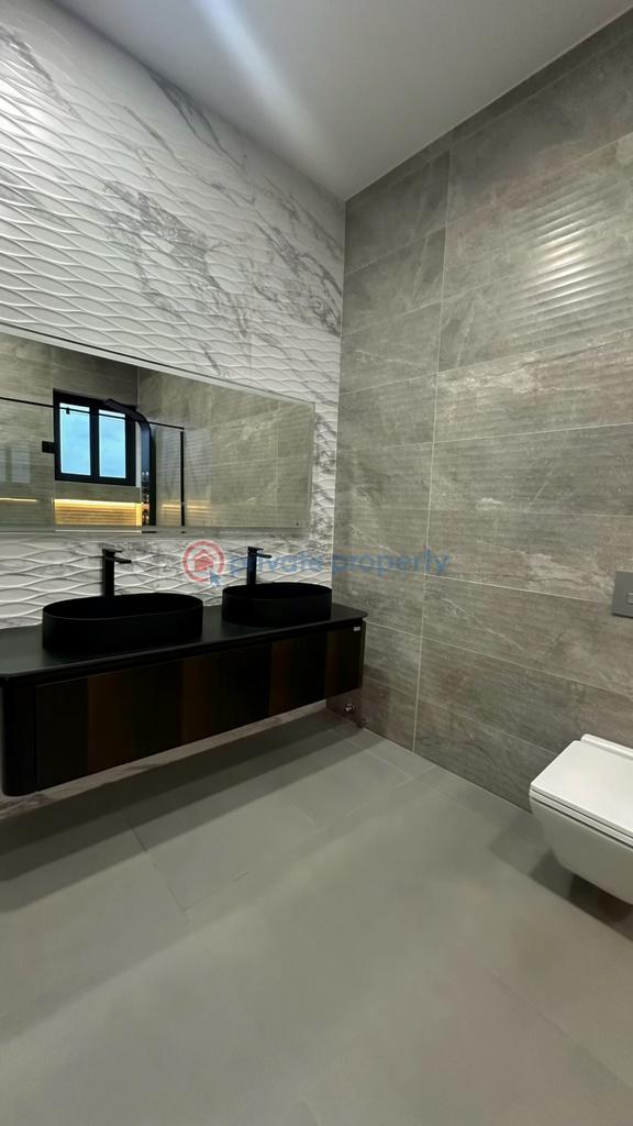 4 bedroom House For Sale Sakumono Urban Lodge Accra Metropolitan  - 4