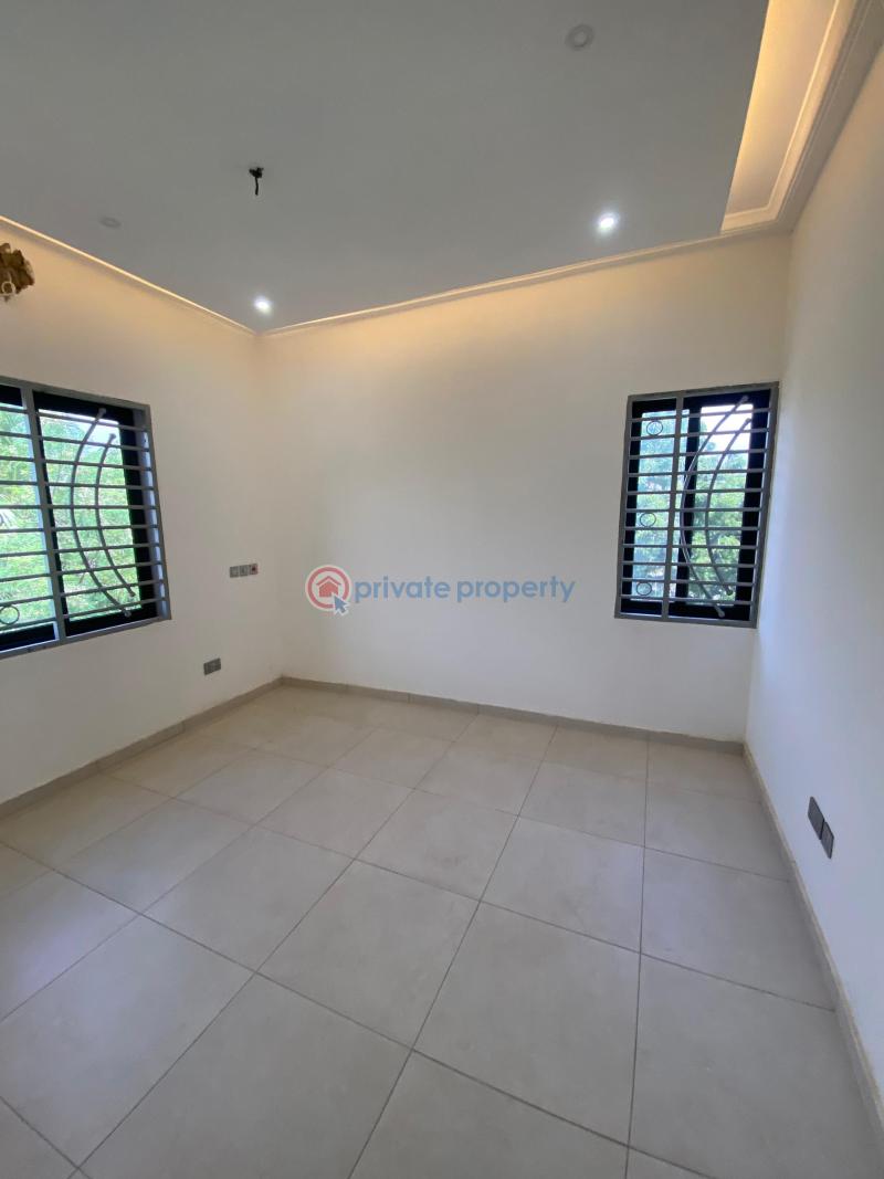 4 bedroom House For Sale Spintex Road Accra - 5