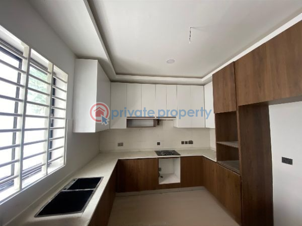4 bedroom House For Sale Sakumono Spintex Accra - 12