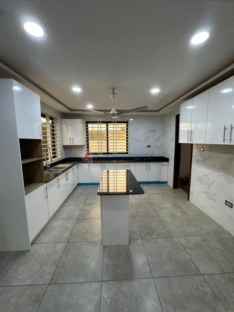 4 bedroom House For Sale Lakeside Estate Lakeside East Legon Accra - 13