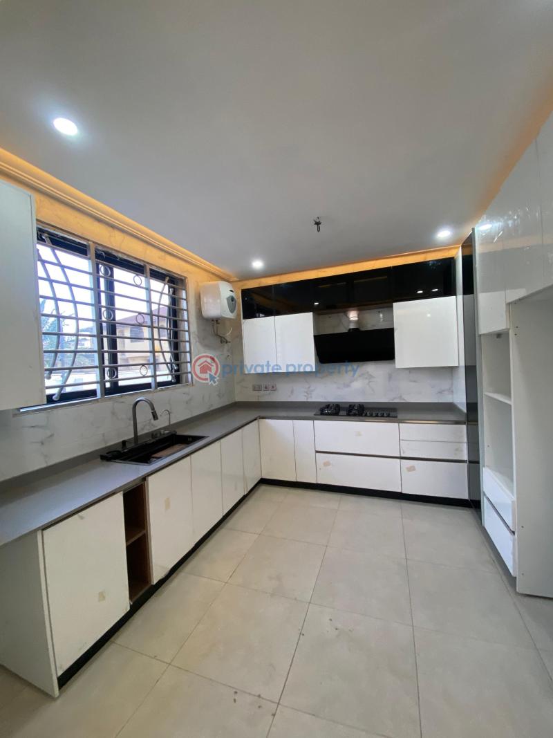 4 bedroom House For Sale Spintex Road Accra - 9