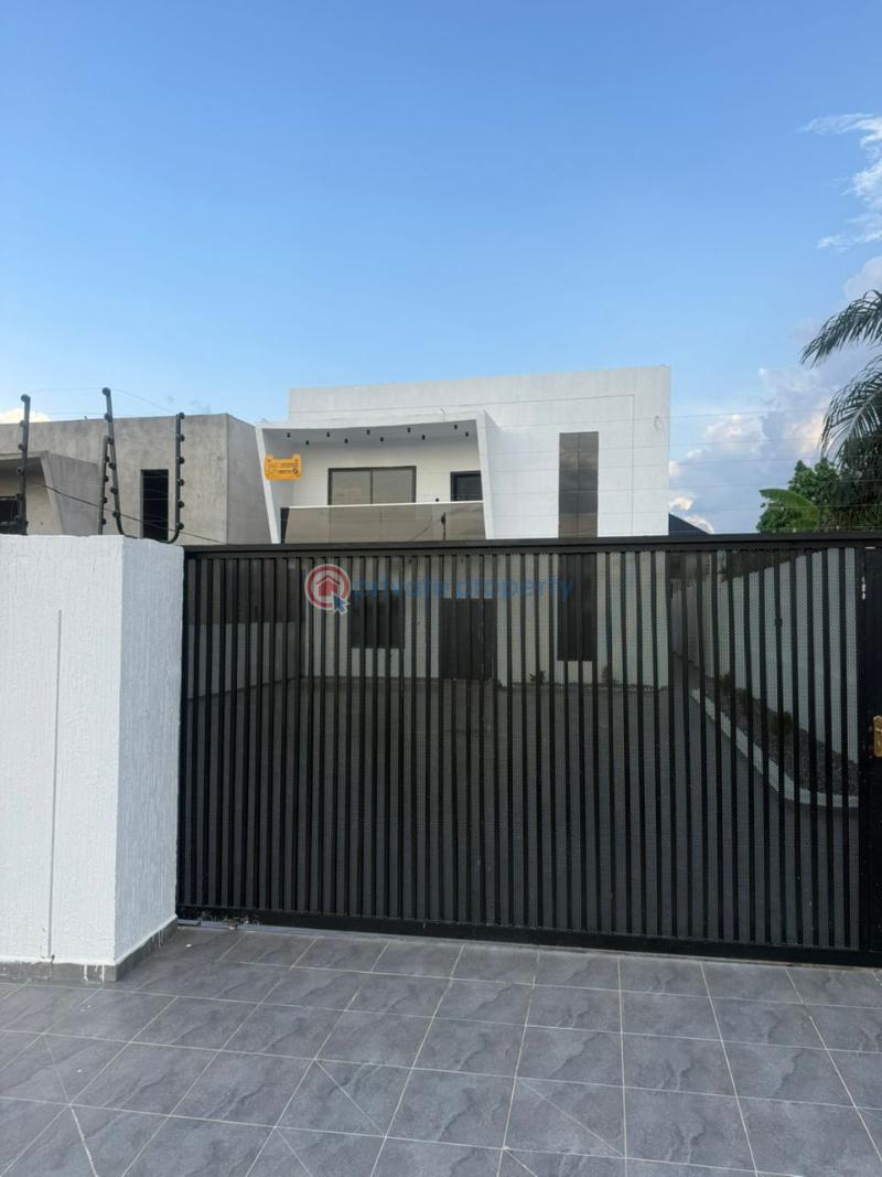 6 bedroom House For Sale Tech Kentinkrono On Tech Road. Kumasi Metropolitan Ashanti - 9