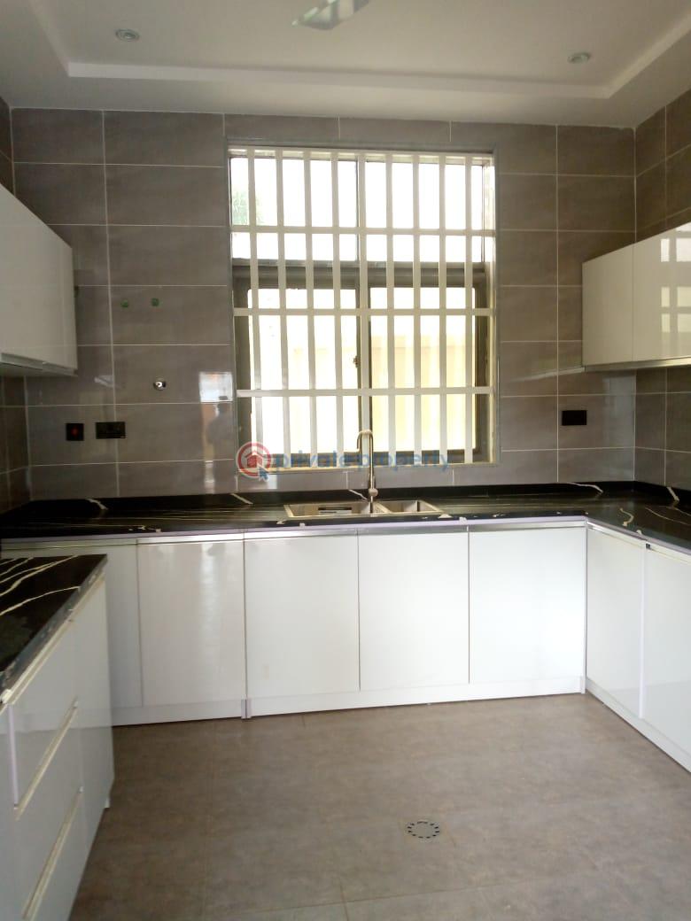 4 bedroom House For Sale Kwadaso, Kumasi Ghana On Kwadaso Agric Road. Kumasi Metropolitan Ashanti - 2