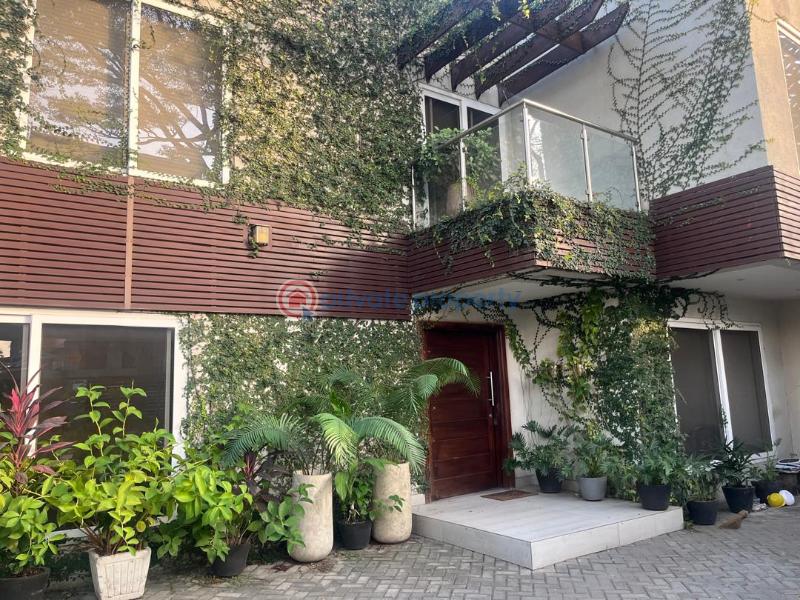 4 bedroom House For Sale Labone North Labone Accra - 13