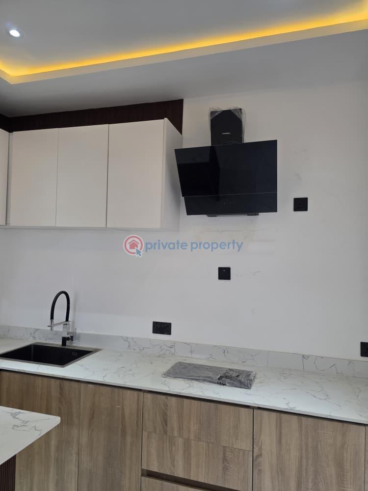 5 bedroom House For Sale Sakumono Urban Lodge Accra Metropolitan  - 17