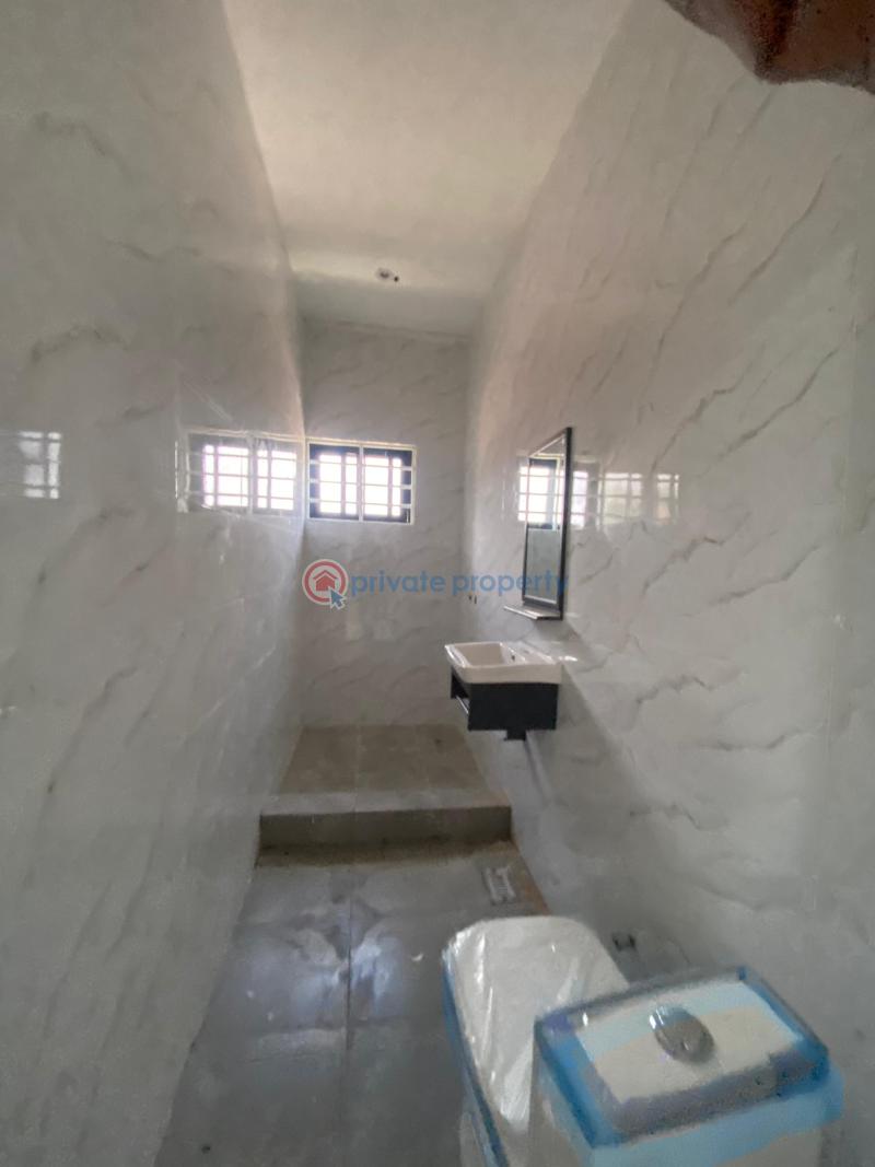 4 bedroom House For Sale Spintex Road Accra - 3