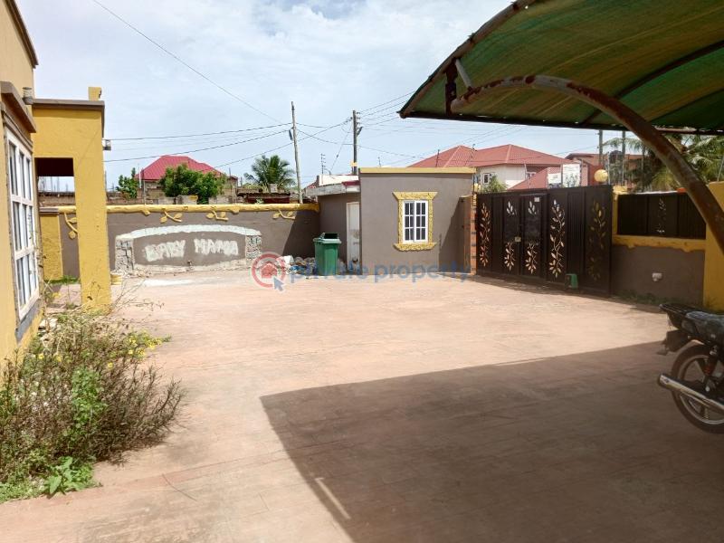3 bedroom House For Sale Lakeside East Legon Accra - 1