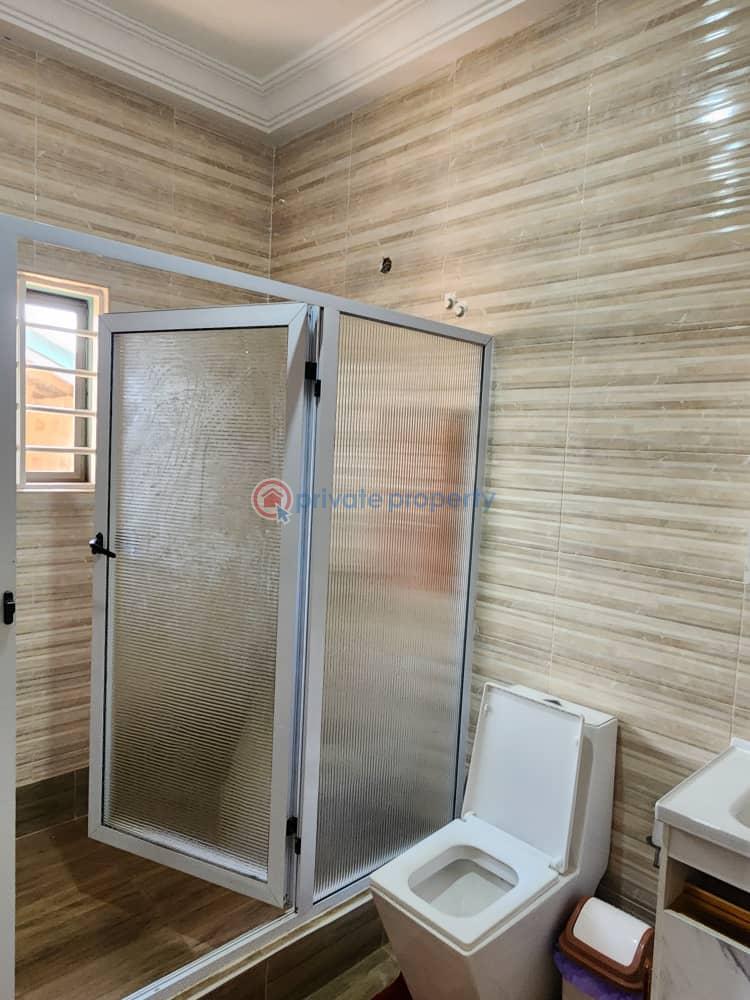 6 bedroom House For Sale Oyarifa La Nkwantanang Madina Municipal Accra - 5