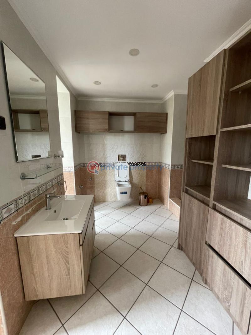 5 bedroom House For Rent Trassaco Phase 1 Ghana Accra Metropolitan  - 10