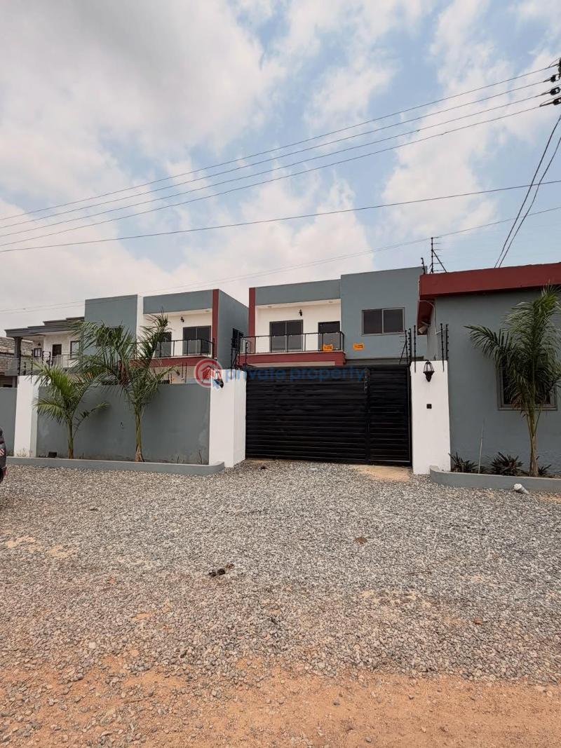 4 bedroom House For Sale Lakeside Community 8 Lakeside Estates. Adenta Municipal Accra - 19