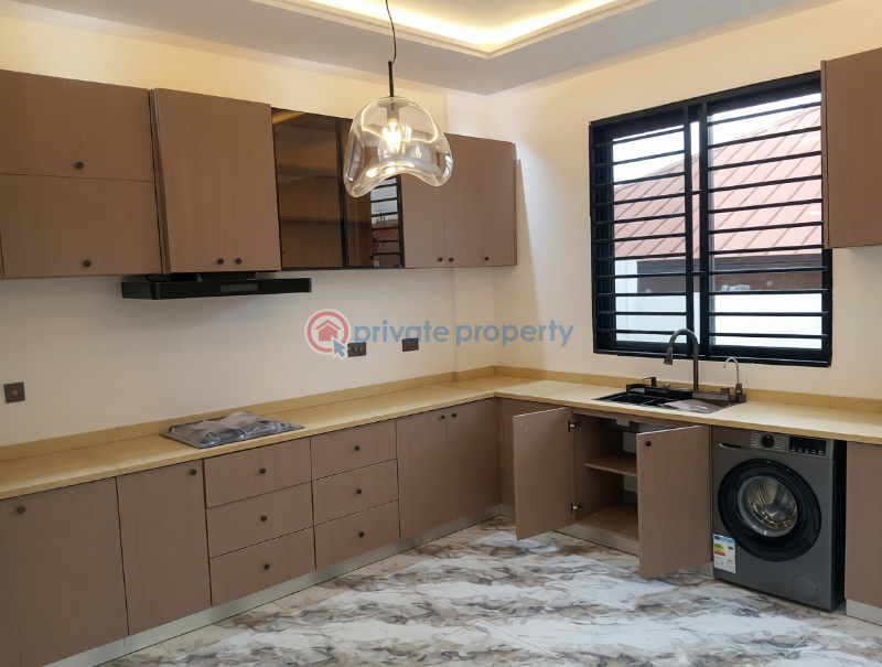 4 bedroom House For Sale Lakeside East Legon Accra - 10