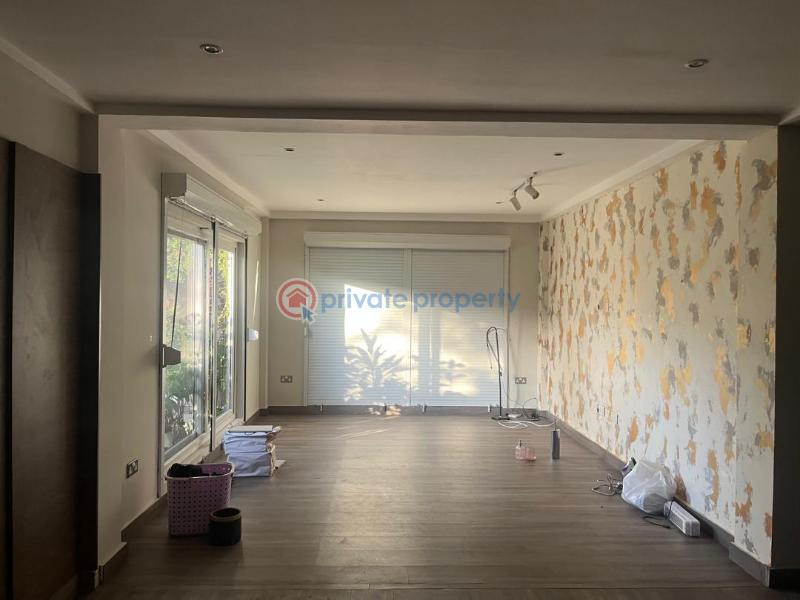 4 bedroom House For Sale Labone North Labone Accra - 4