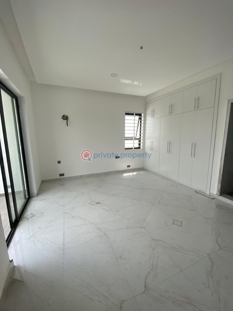 4 bedroom House For Sale Sakumono Spintex Accra - 2