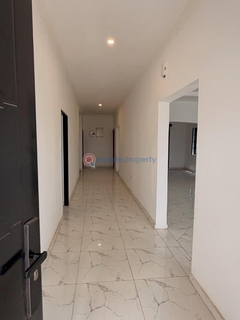 4 bedroom House For Sale Lakeside Community 8 Lakeside Estates. Adenta Municipal Accra - 12