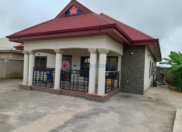 3 bedroom House For Sale Kumasi Aputuogya After Abijan Nkwanta. Aputuogya. Bosomtwe Ashanti - 0
