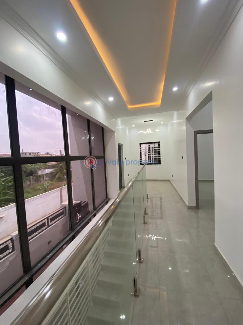 4 bedroom House For Sale Spintex Road Accra - 13