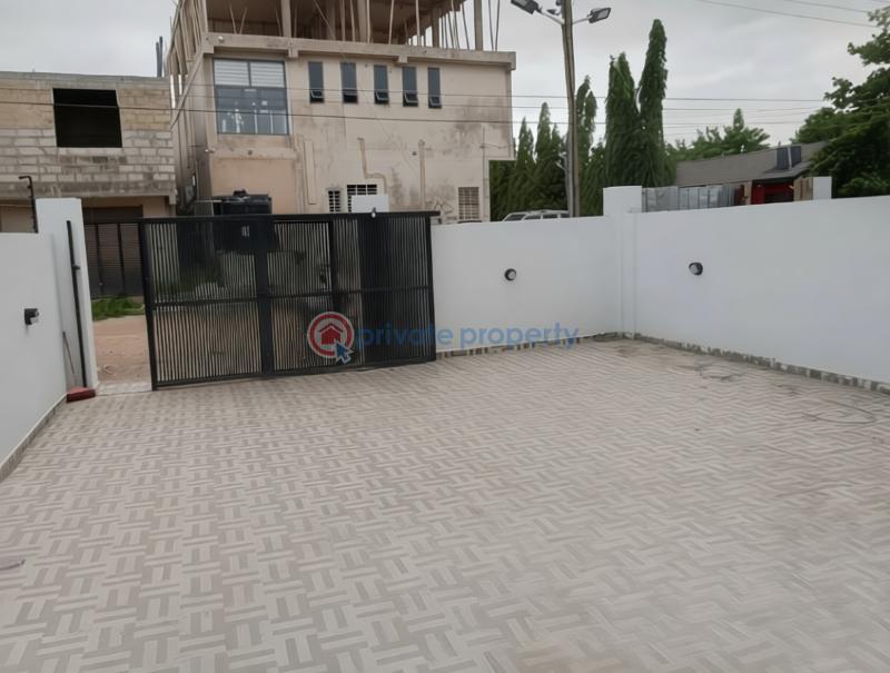 4 bedroom House For Sale Lakeside East Legon Accra - 11