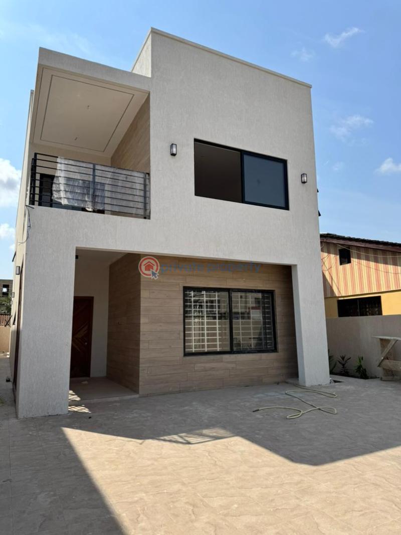 4 bedroom House For Sale Spintex Road Accra - 1