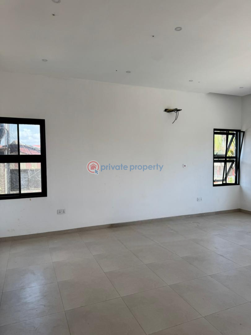 4 bedroom House For Sale Spintex Road Accra - 3