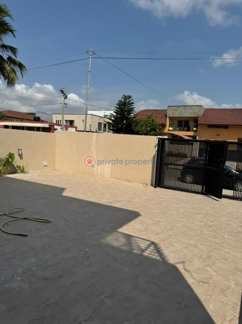 4 bedroom House For Sale Spintex Road Accra - 14