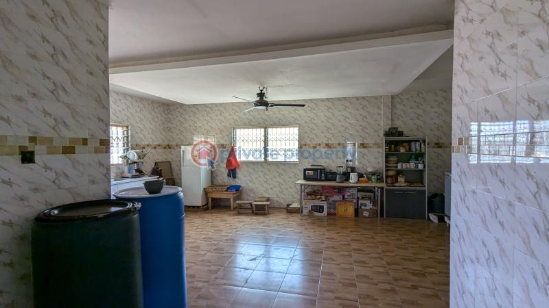 5 bedroom House For Sale Amasaman Stadium Road Amasaman Ga West Municipal Accra - 6