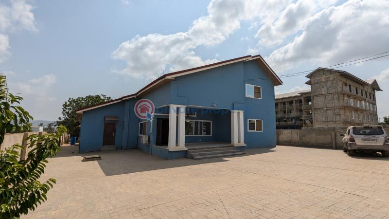 5 bedroom House For Sale Amasaman Stadium Road Amasaman Ga West Municipal Accra - 1
