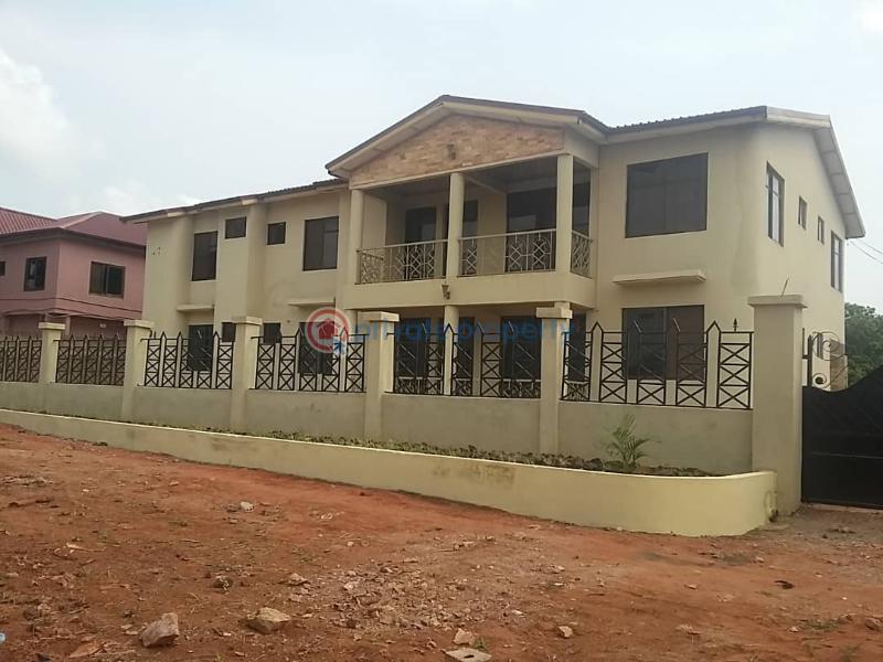 9 bedroom Hotel / Guest House For Sale Shalom Estate, By Higher Heights Academy (jhs) Adenta Municipal Accra - 0
