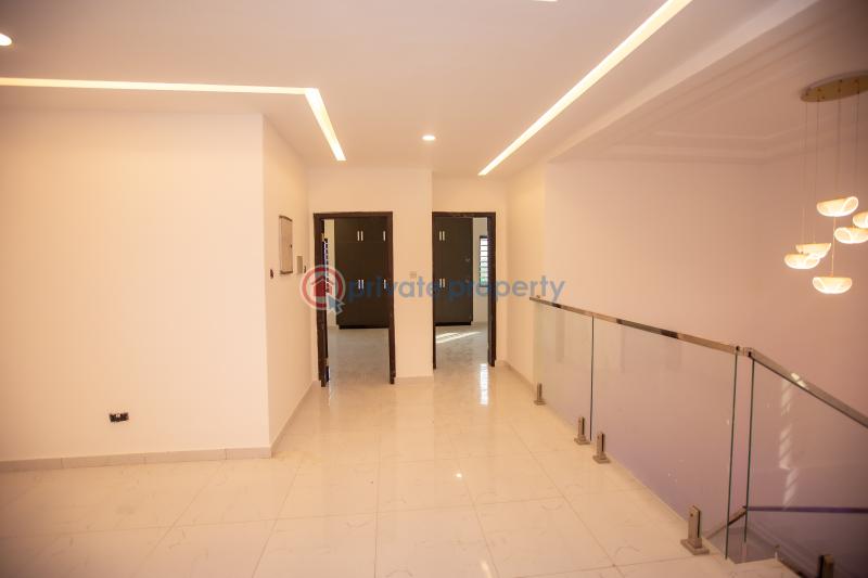 5 bedroom House For Sale Lakeside Estate, Community 8 Lakeside Estates. Adenta Municipal Accra - 7