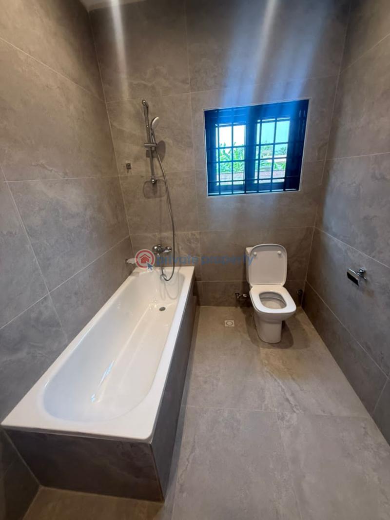 4 bedroom House For Sale Gbawe Topbase Gbawe Accra Metropolitan  - 12