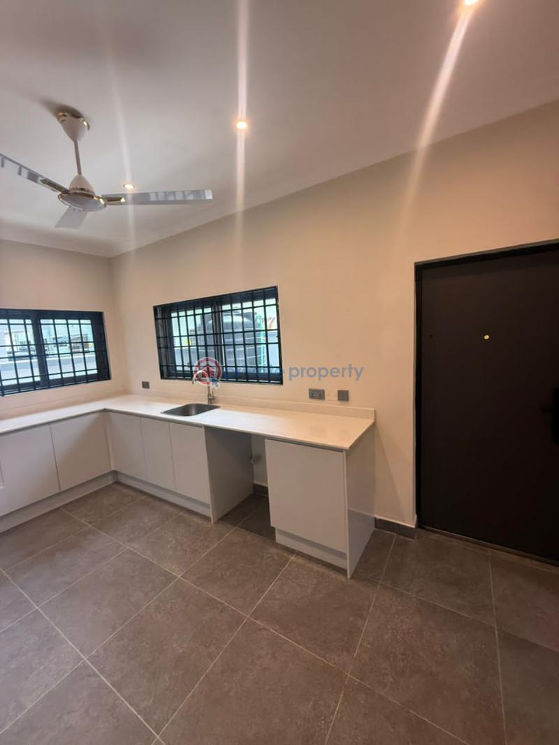 4 bedroom House For Sale Gbawe Topbase Gbawe Accra Metropolitan  - 8