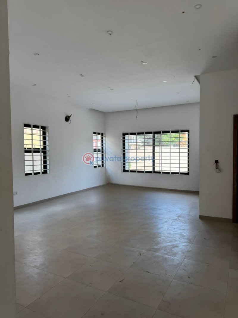 4 bedroom House For Sale Spintex Road Accra - 4