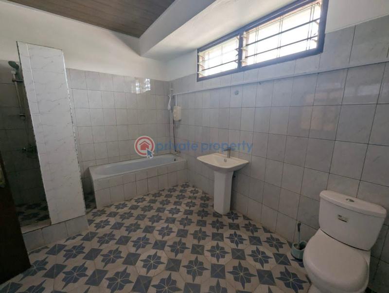 6 bedroom House For Sale North Legon Accra - 5