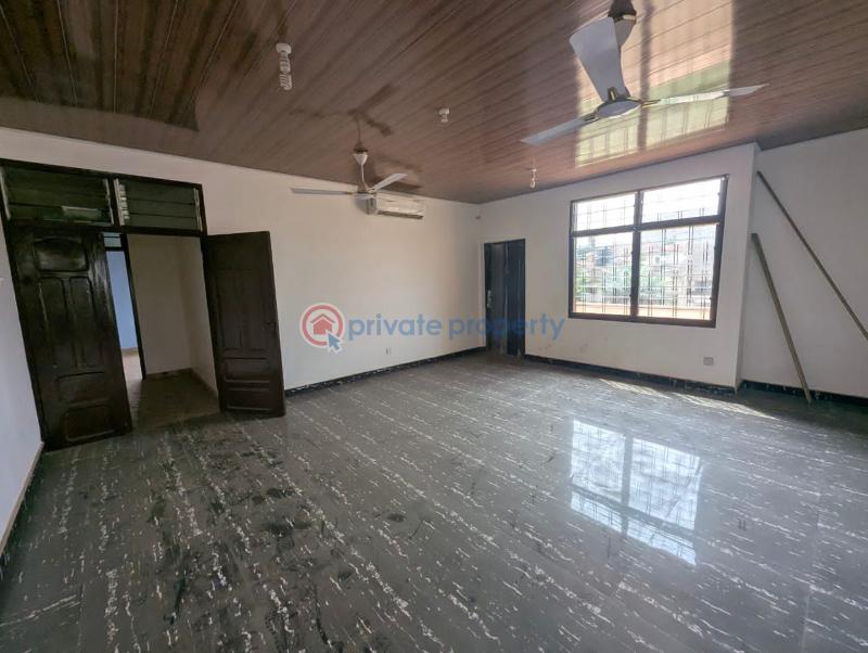 6 bedroom House For Sale North Legon Accra - 4