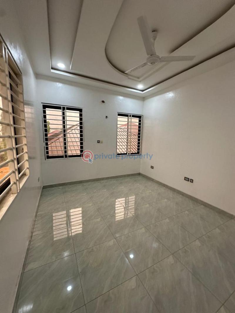 4 bedroom House For Sale Lakeside Estate Lakeside East Legon Accra - 9