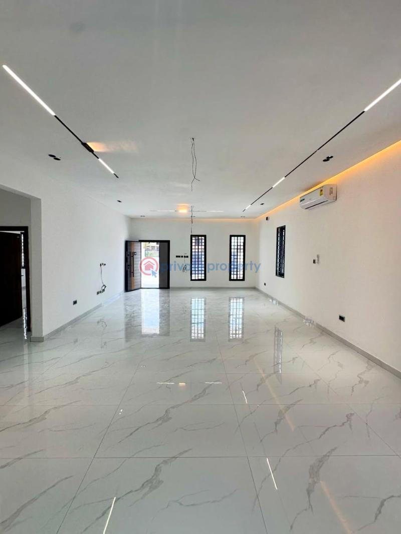 3 bedroom House For Sale Lakeside Estates. Adenta Municipal Accra - 1