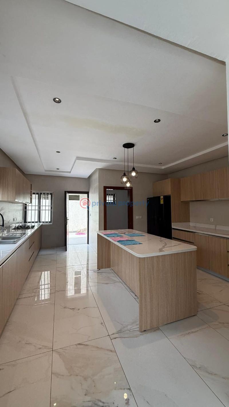 4 bedroom House For Rent Estate Airport East Airport Airport Residential Area Accra - 1