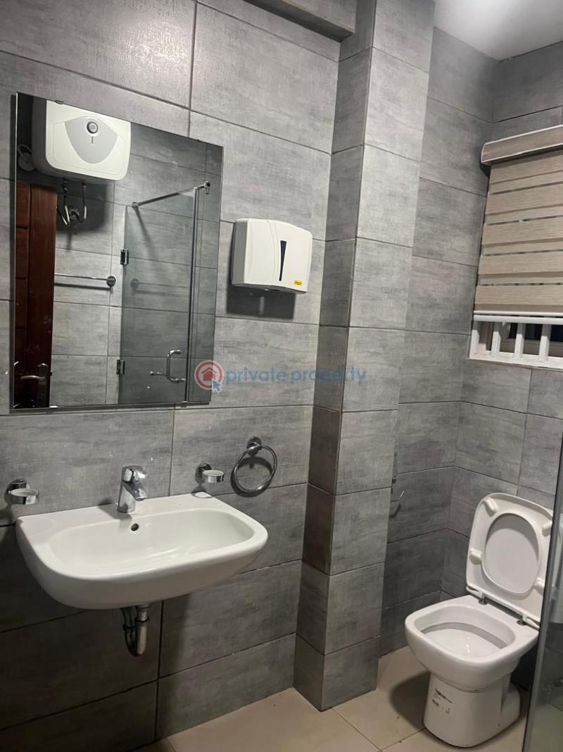 4 bedroom House For Sale Labone North Labone Accra - 3