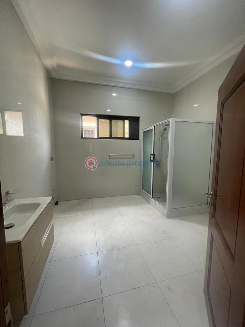 5 bedroom House For Rent Dzowulu Dzorwulu Accra - 5