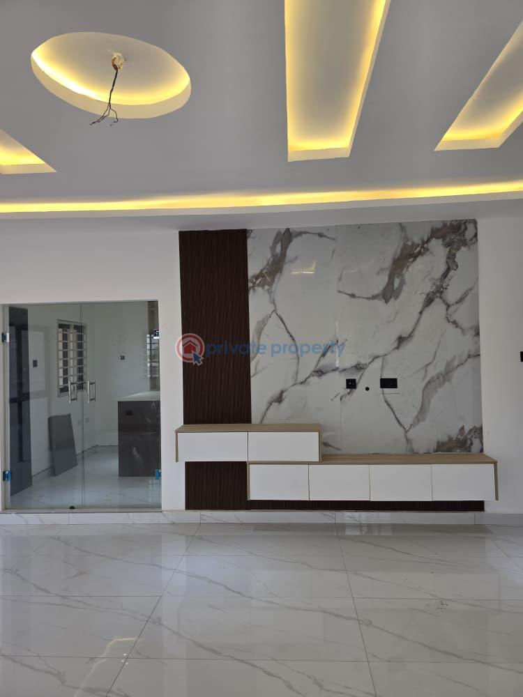5 bedroom House For Sale Sakumono Urban Lodge Accra Metropolitan  - 13