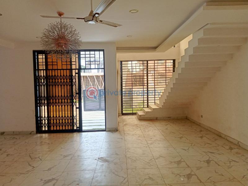 3 bedroom House For Sale Kingsby Hotel Street Achimota Accra - 3