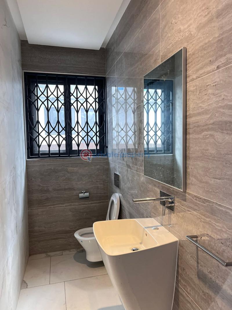4 bedroom House For Rent Accra Ghana. Cantonments  - 5